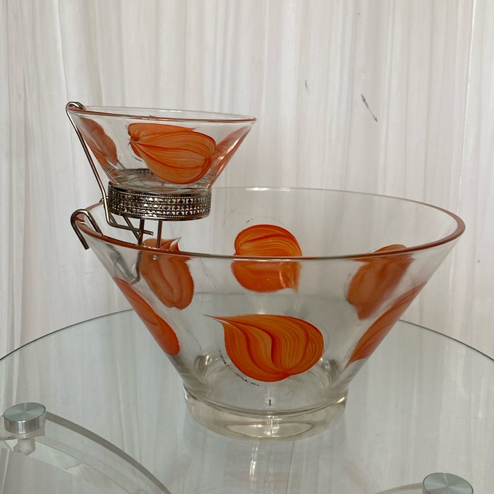 Vtg 60’s MCM Anchor Hocking chip and dip bowl set!